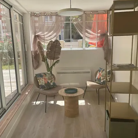 La Mandarine Sur 아르카숑